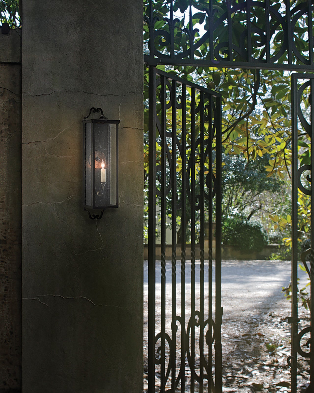 Giatti Small Outdoor Wall Sconce